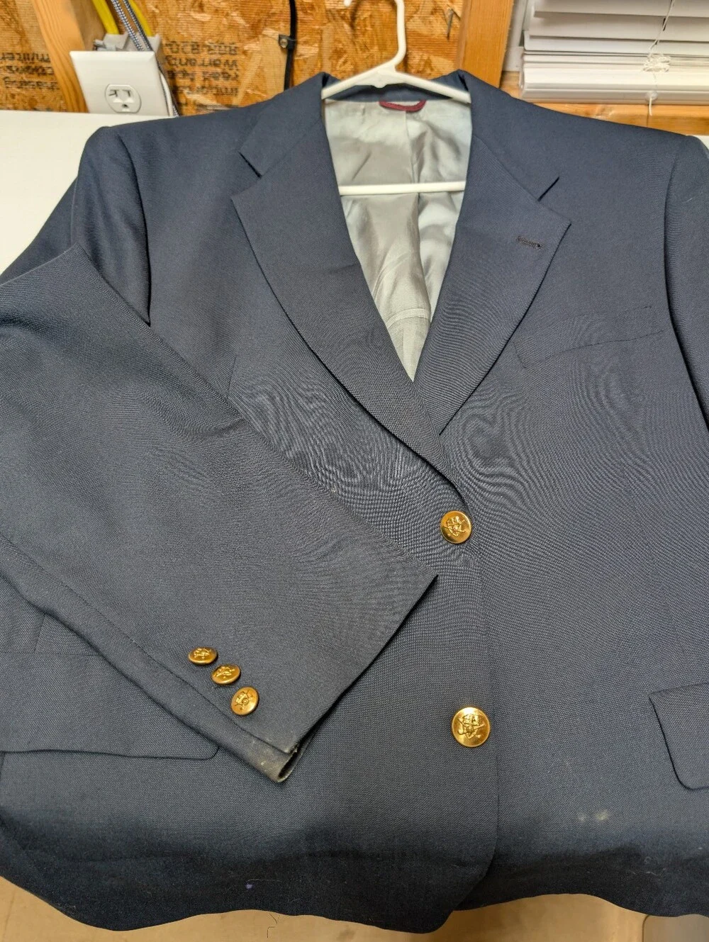 Men's (44s) Navy Blue Blazer with Gold Buttons